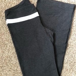 GAP Body Gbalance Flare Yoga Pants